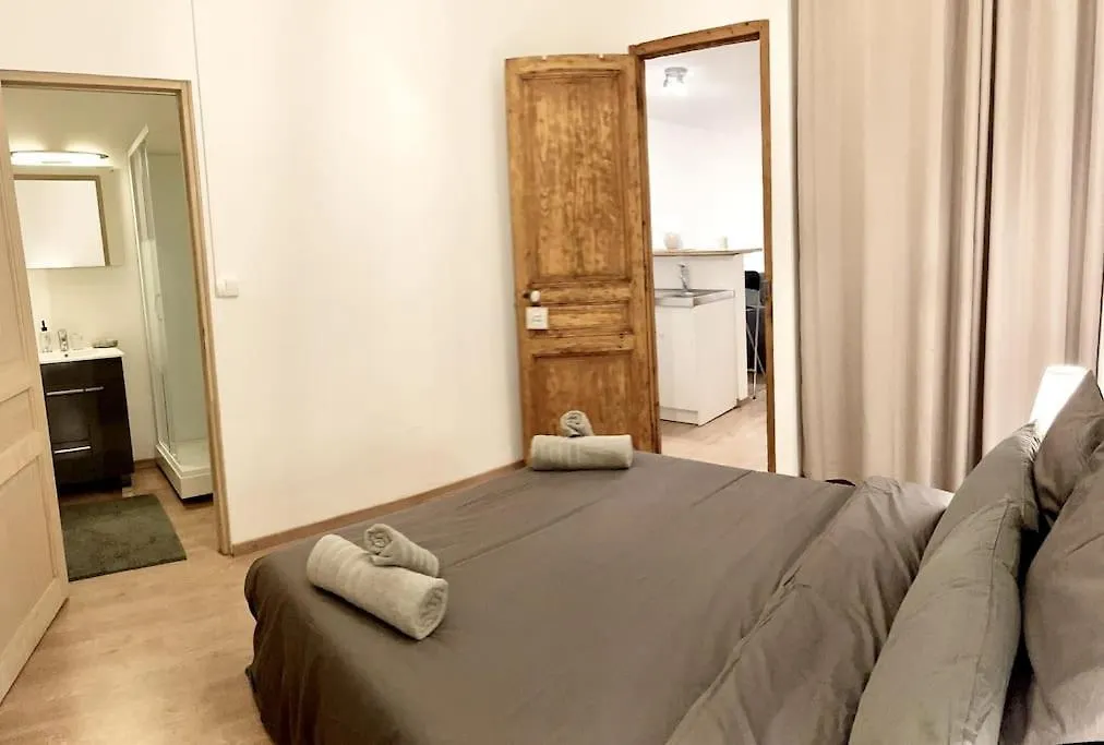 Superbe Appartement Paris 16 contacts
